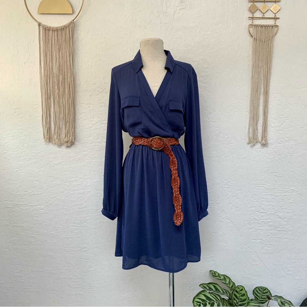 Forever 21 Long Sleeve Surplice Shirt dress in Navy Blue